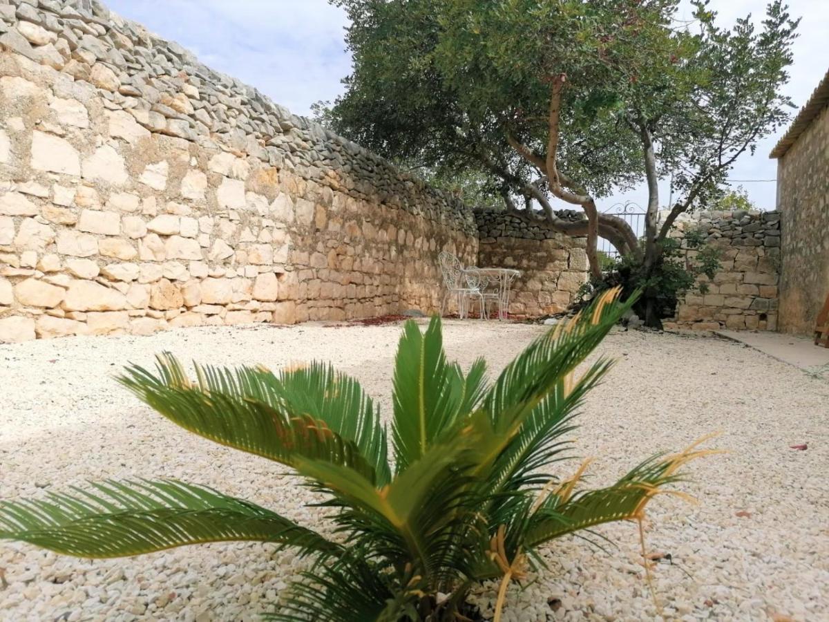 Il Baglio Di Kharrub Rural Guest House Pozzallo Εξωτερικό φωτογραφία