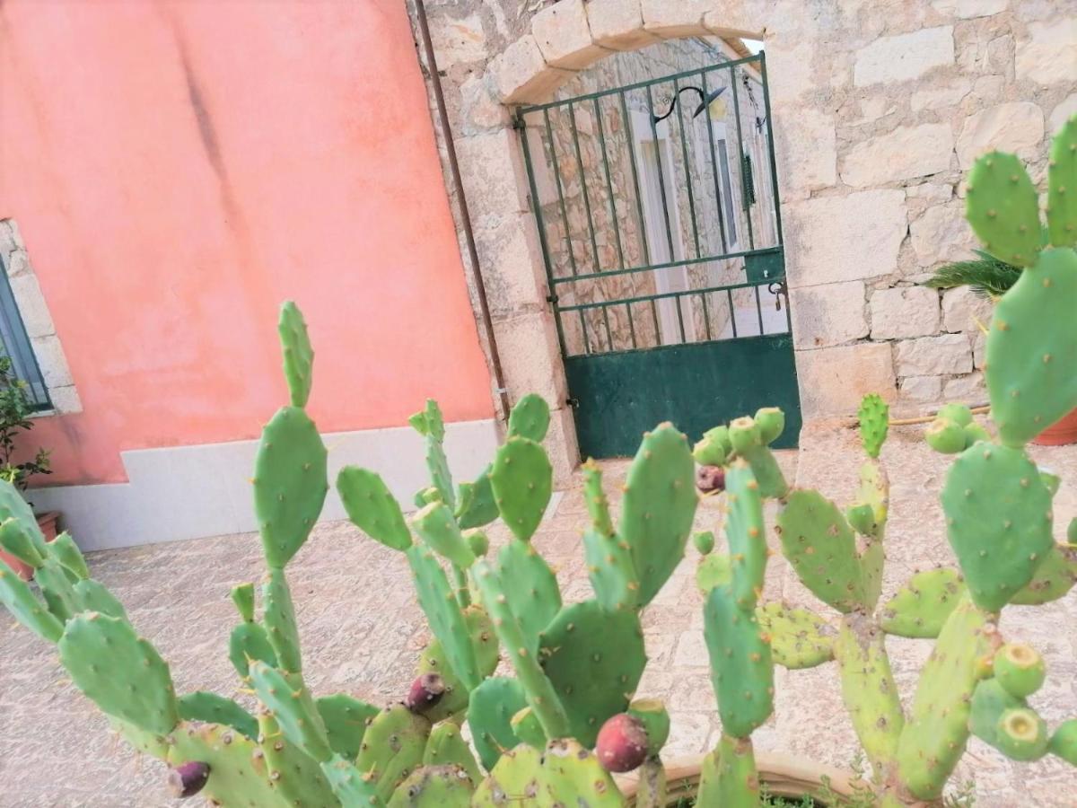 Il Baglio Di Kharrub Rural Guest House Pozzallo Εξωτερικό φωτογραφία