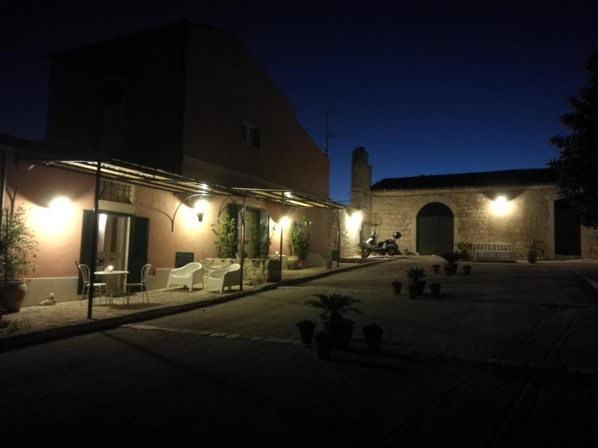 Il Baglio Di Kharrub Rural Guest House Pozzallo Εξωτερικό φωτογραφία